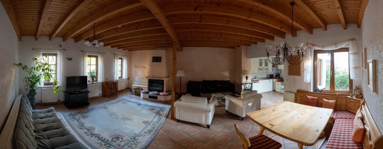 Ferienhaus Bis 10 Personen Und 2,5 Schlafzimmern Geisenheim Esterno foto
